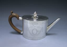 Antique Silver George III Teapot 1