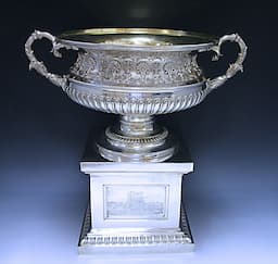 An Edwardian two-handled silver vase/rose bowl on pedestal stand 1