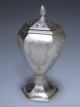 An Antique Victorian Silver Pepper Pot 1