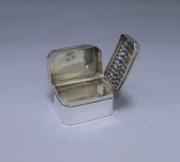 George III Antique Sterling Silver Nutmeg Grater 1