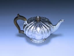 Antique Silver George IV Tea Pot   1