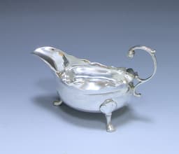 Single George II Antique Sterling Silver Sauce Boat  1
