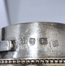 W9x44hh