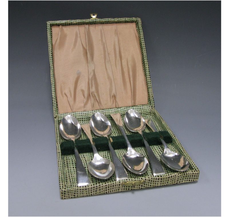 Cased Set of Teaspoons