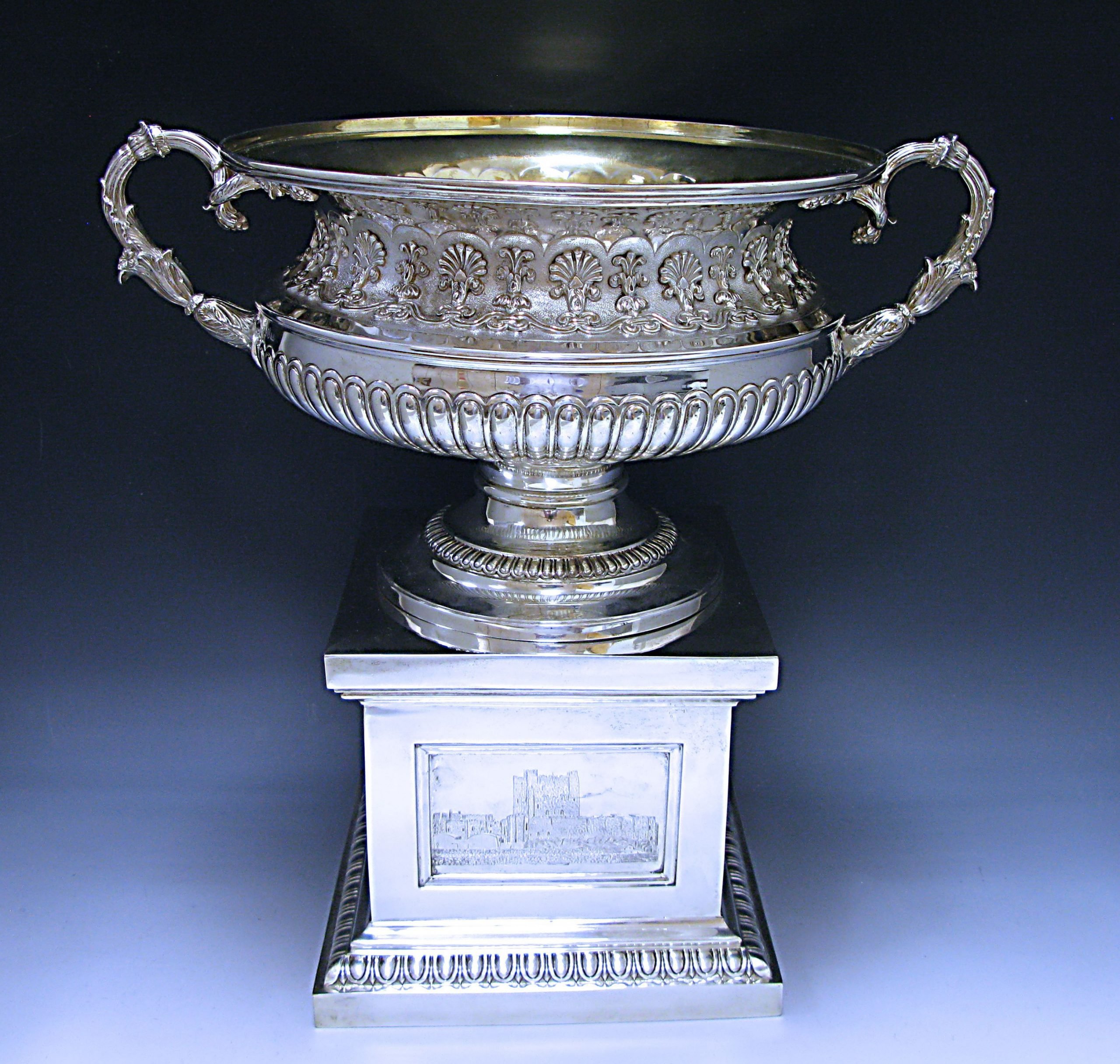 An Edwardian two-handled silver vase/rose bowl on pedestal stand 1