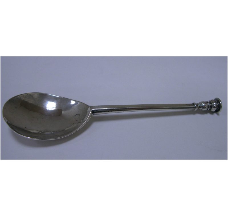 An Elizabeth I Sterling Silver Seal Top Spoon