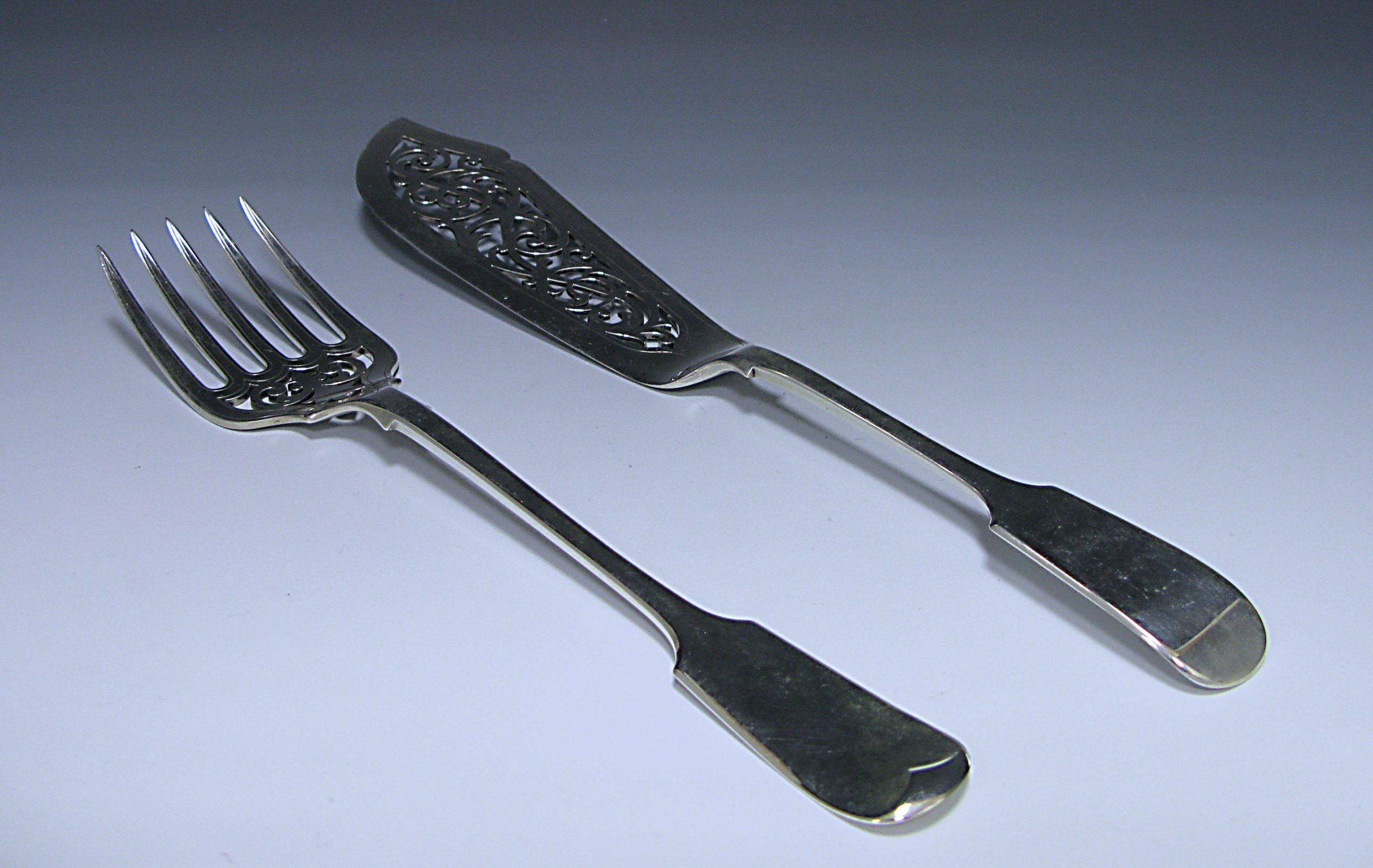 Pair of Victorian Antique Silver Fish Servers  1