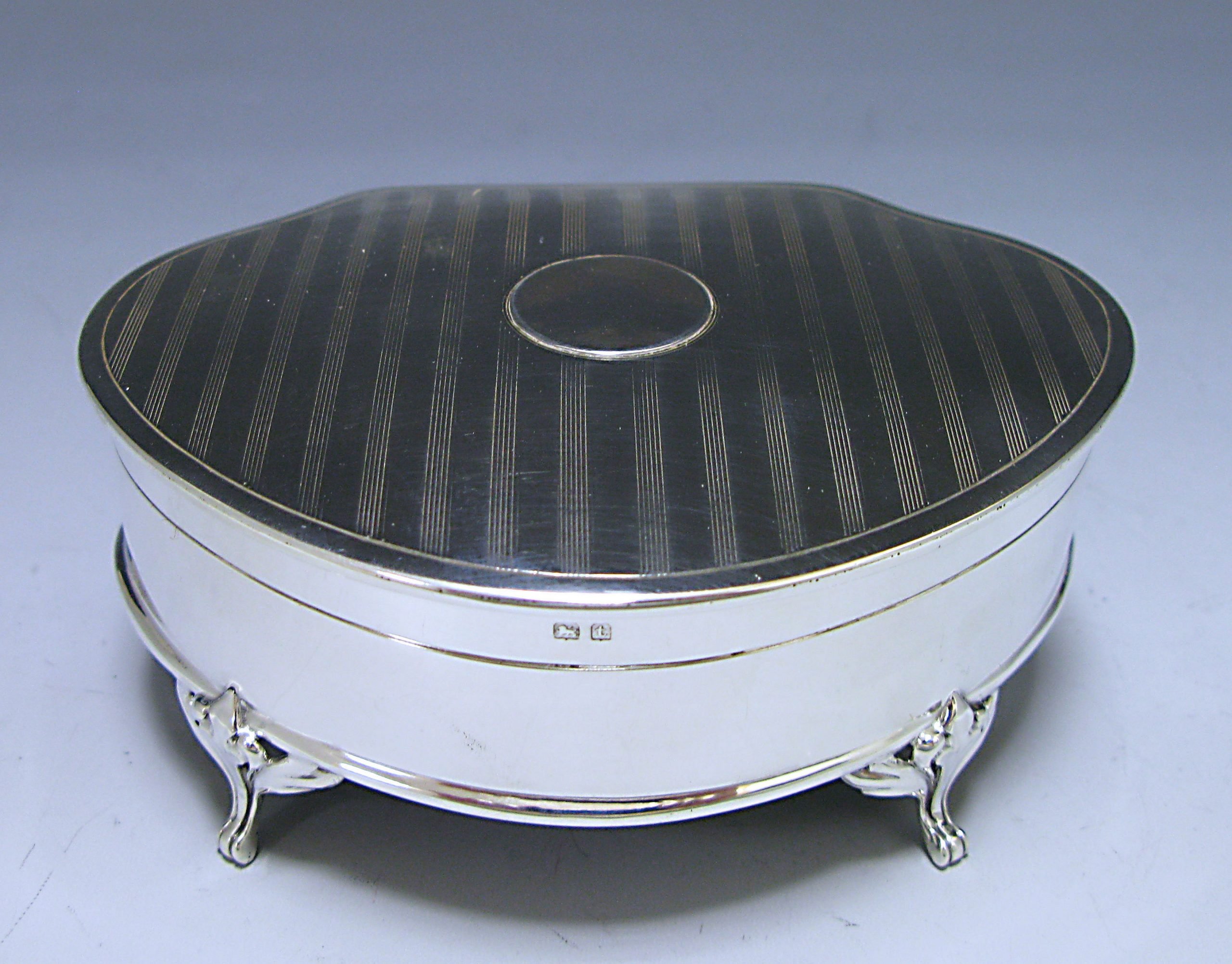 A Sterling Silver George V Jewellery Box 1