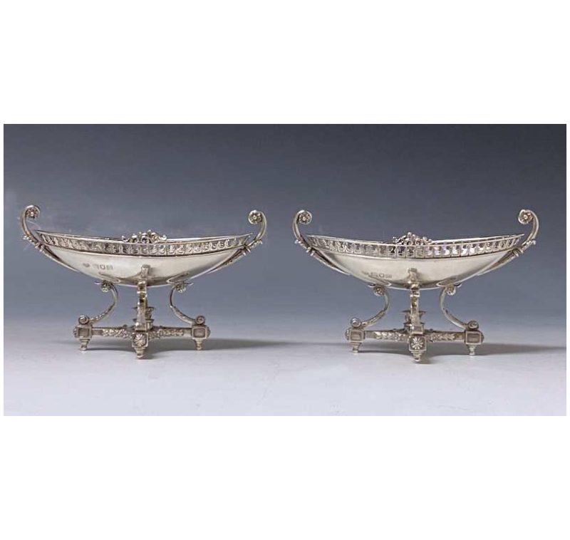 Pair of Edwardian Antique Silver Dishes made in 1907