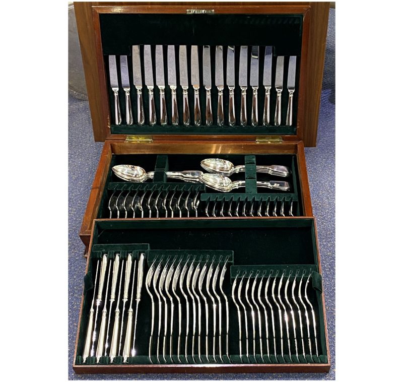 Antique Silver Fiddle Pattern Cutlery / Flatware Service in Fitted Canteen Box made in 1836-1844